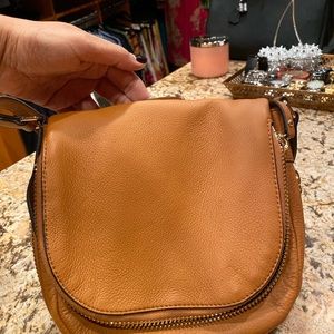 Beautiful  crossbody.